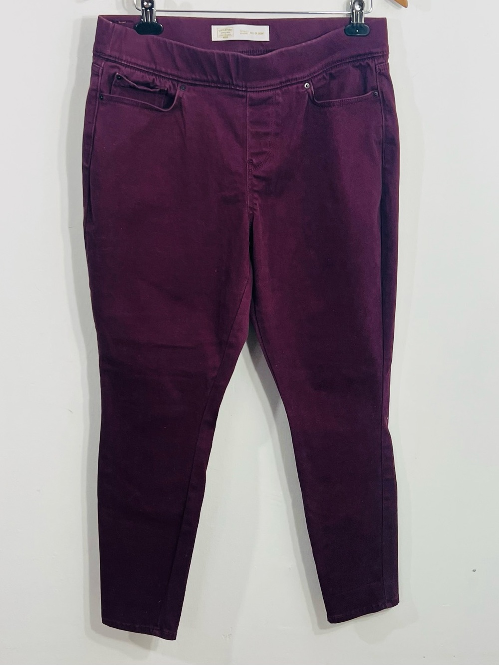 Signature By Levi Strauss Totally Shaping Pull On Skinny Wine Purple Stretchy